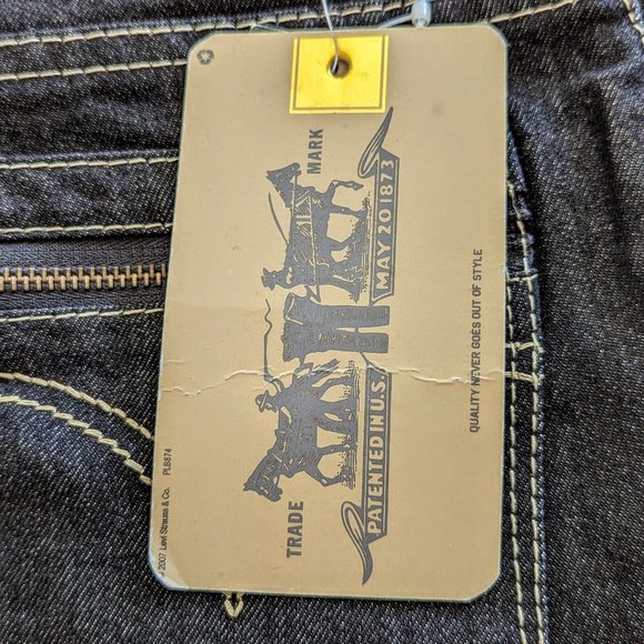 NWT   Levi's ECO Bootcut Black Jeans         Sz 28 - Picture 6 of 13